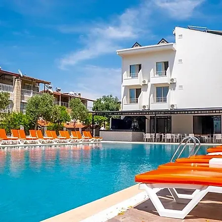 Hotel Azalia Garden Side
