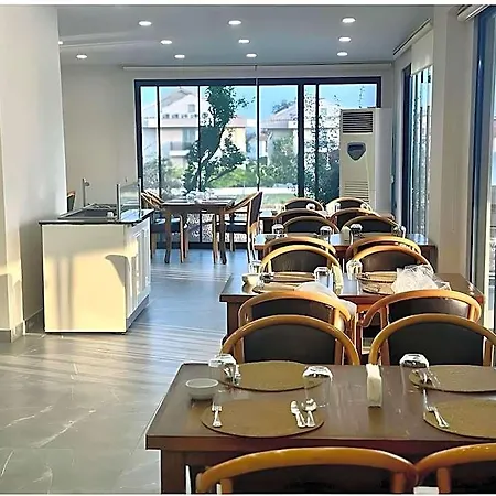 Azalia Garden 4* Sidé