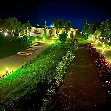 Azalia Garden 4*
