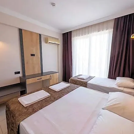 Hotel Azalia Garden Sidé